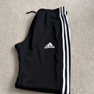 Adidas black jogger men’s medium